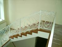 Перила кованые в дом