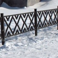 Газонное ограждение с ромбами