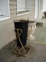 Урна кованая тюльпан